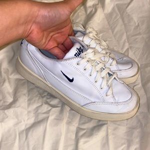 Vintage nike sneakers